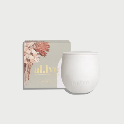 Sweet Dewberry & Clove Soy Candle