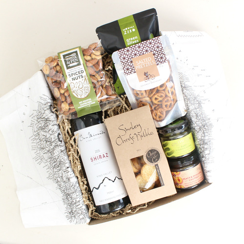 Happy Holidays with Wine Gift Hamper