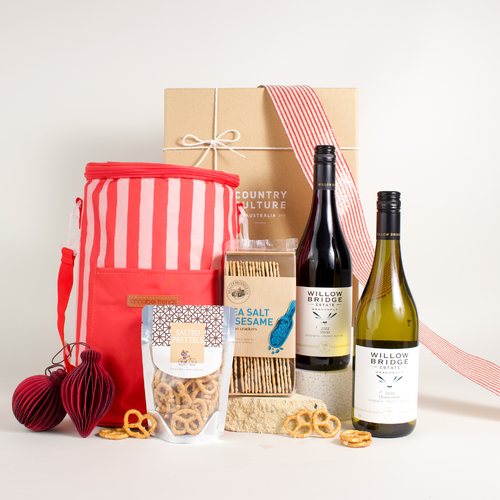 Picnic &amp; Pour Hamper