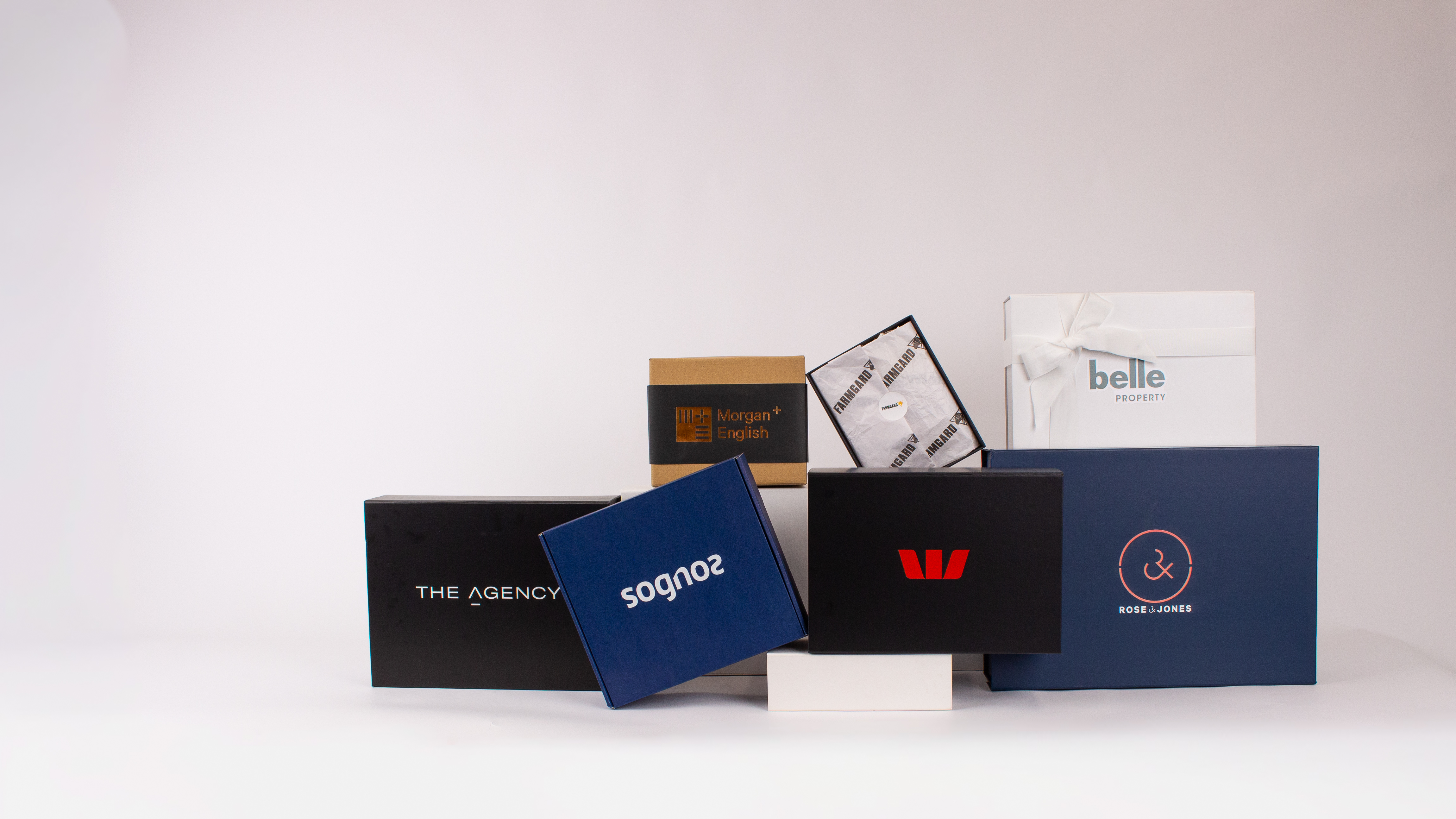 Corporate Hampers: A Modern Approach to Business Gifting